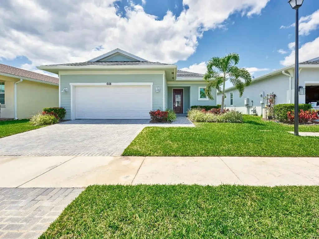 608 SE Mulberry Way Port St Lucie FL 34984
