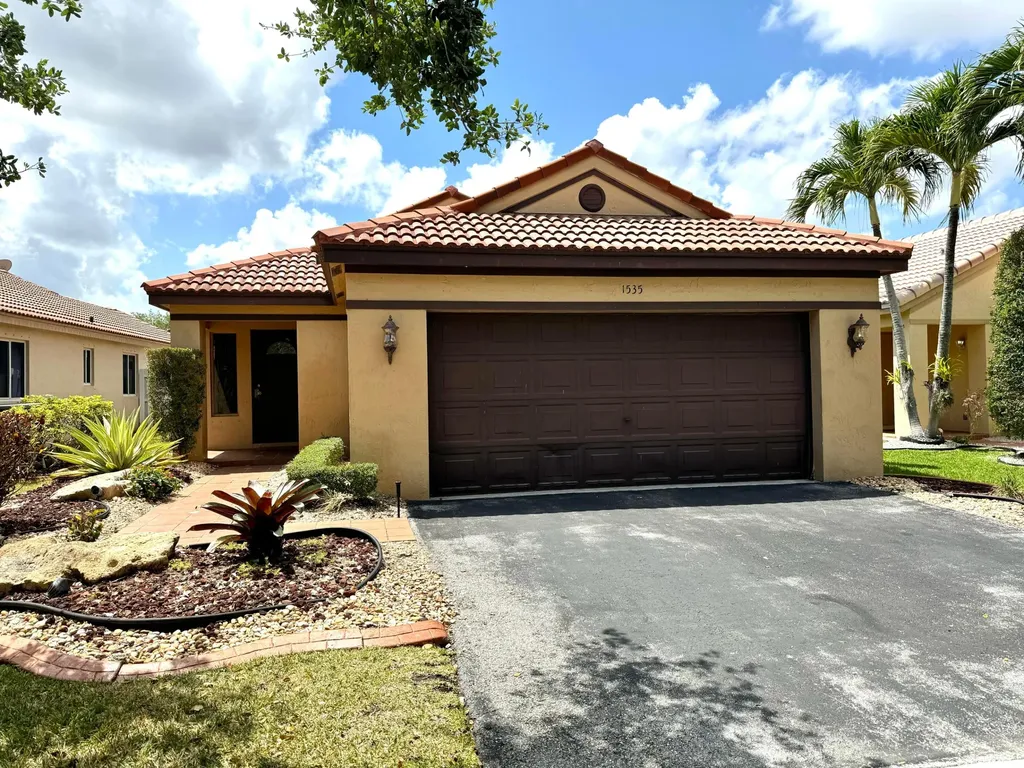 1535 Mira Vista Circle Weston FL 33327