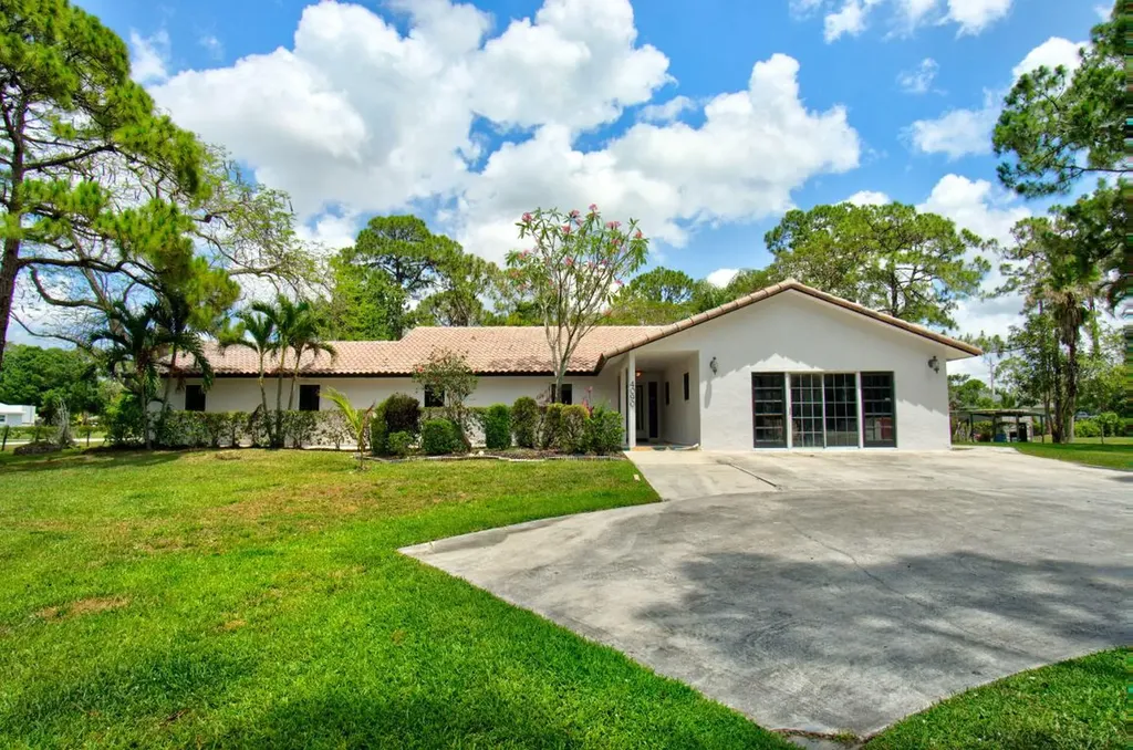 4090 Mandarin Boulevard Loxahatchee FL 33470