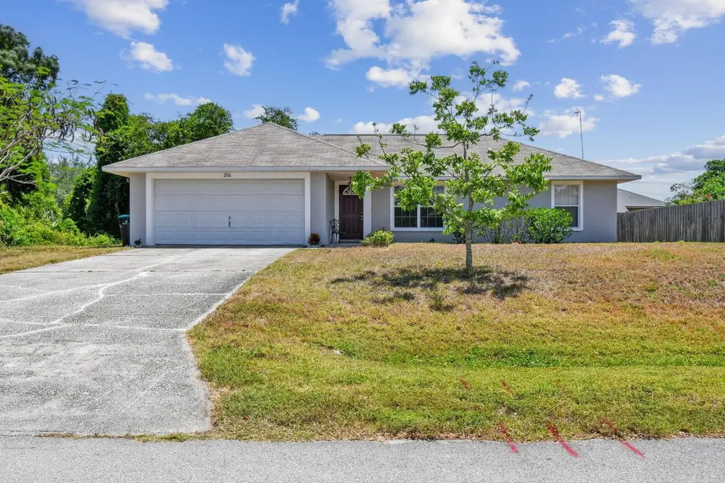 201 Certosa Avenue NE Palm Bay FL 32907