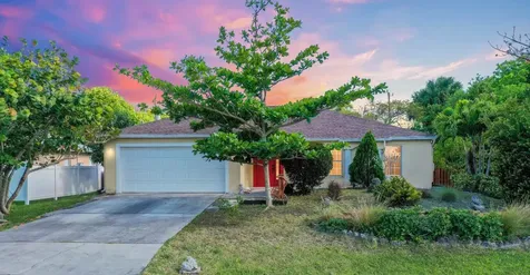 938 SW Mccracken Avenue Port St Lucie FL 34953
