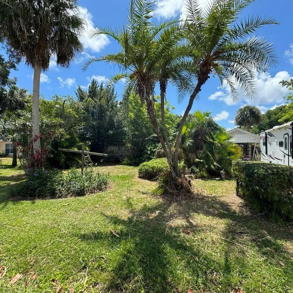 2825 1st Lane Vero Beach FL 32968