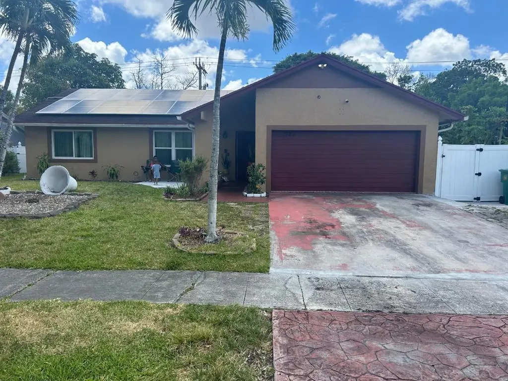 7320 NW 44th Court Lauderhill FL 33319