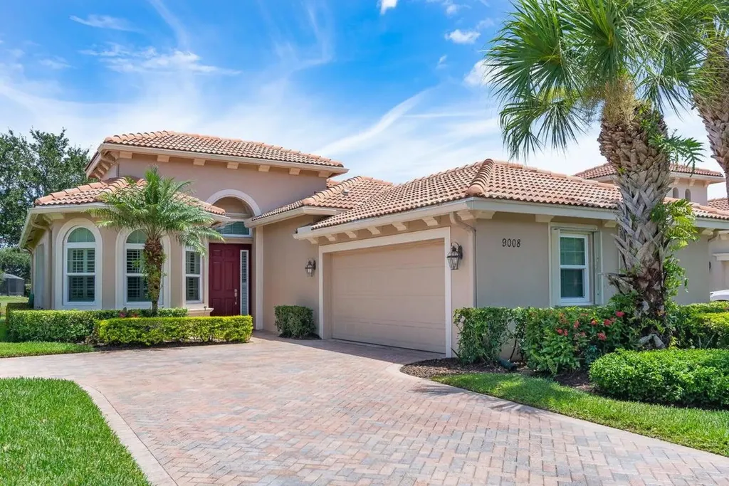 9008 Champions Way Port St Lucie FL 34986