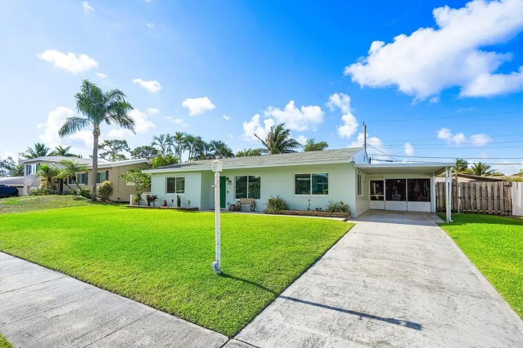 1713 Katherine Court Lake Worth FL 33461
