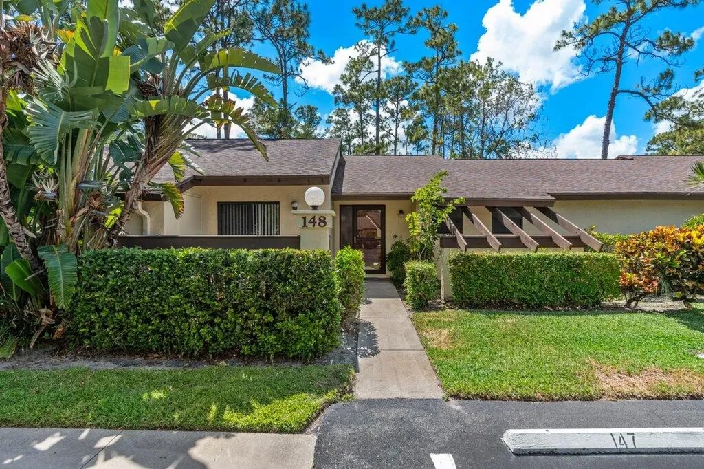 148 Karanda Court Royal Palm Beach FL 33411