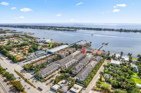 636 Windward Circle N Boynton Beach FL 33435