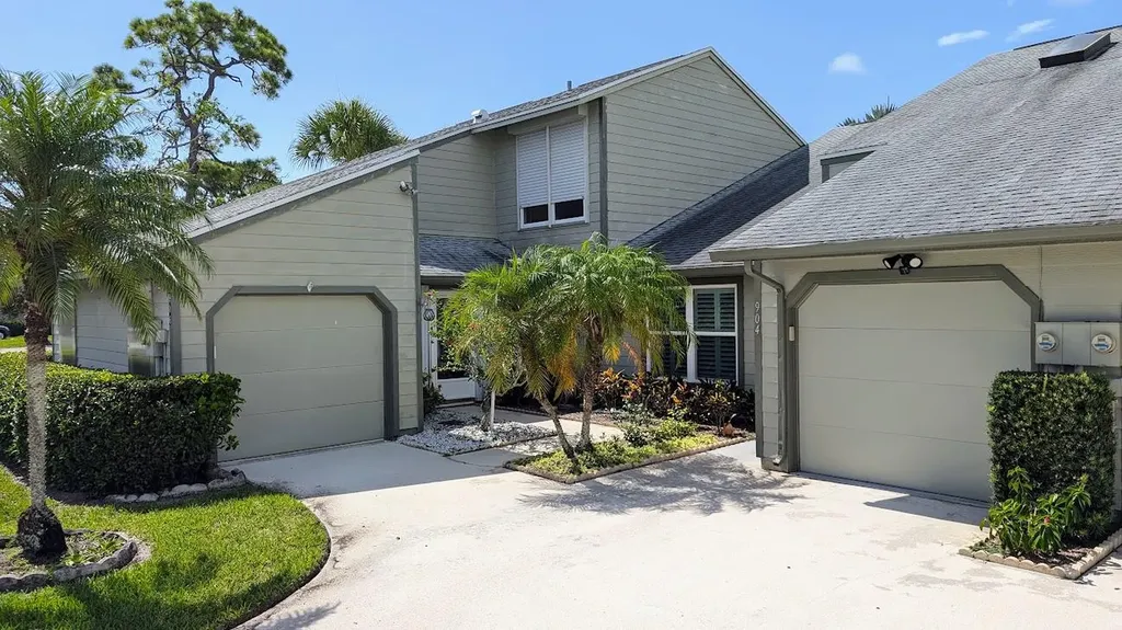 906 NE Sandalwood Place Jensen Beach FL 34957