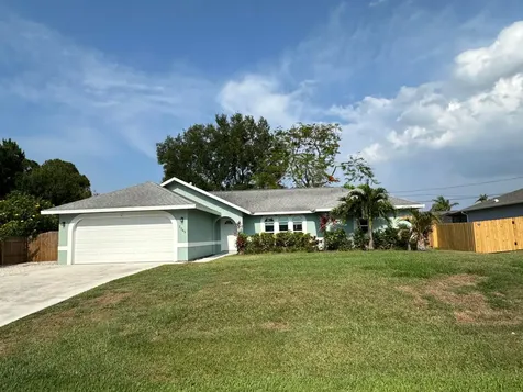 2543 SW Altosta Street Port St Lucie FL 34953