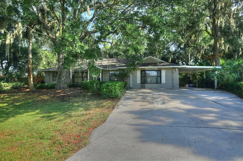 979 Starflower Avenue Sebastian FL 32958
