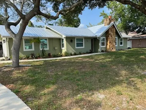 965 SE Lansdowne Avenue Port St Lucie FL 34983