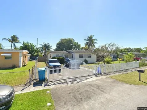 2600 NW 2nd Street Boynton Beach FL 33435