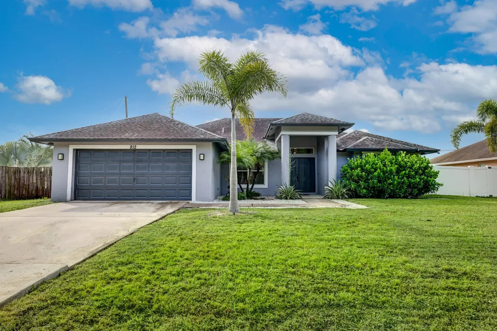 912 SW Paar Drive Port St Lucie FL 34953