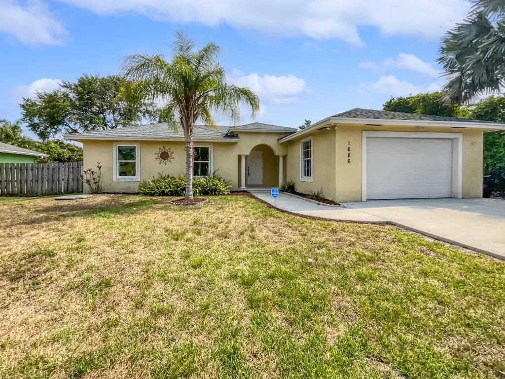 1686 SW Meridian Avenue Port St Lucie FL 34953