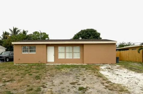465 Waseca Drive Lake Worth FL 33462