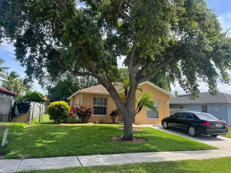 2625 W 28th Street Riviera Beach FL 33404