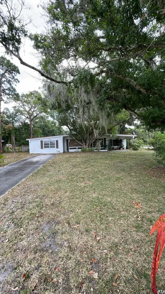 2112 S 31st Street Fort Pierce FL 34947