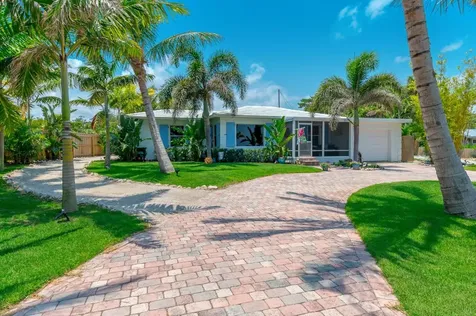 6209 S Indian River Drive Fort Pierce FL 34982