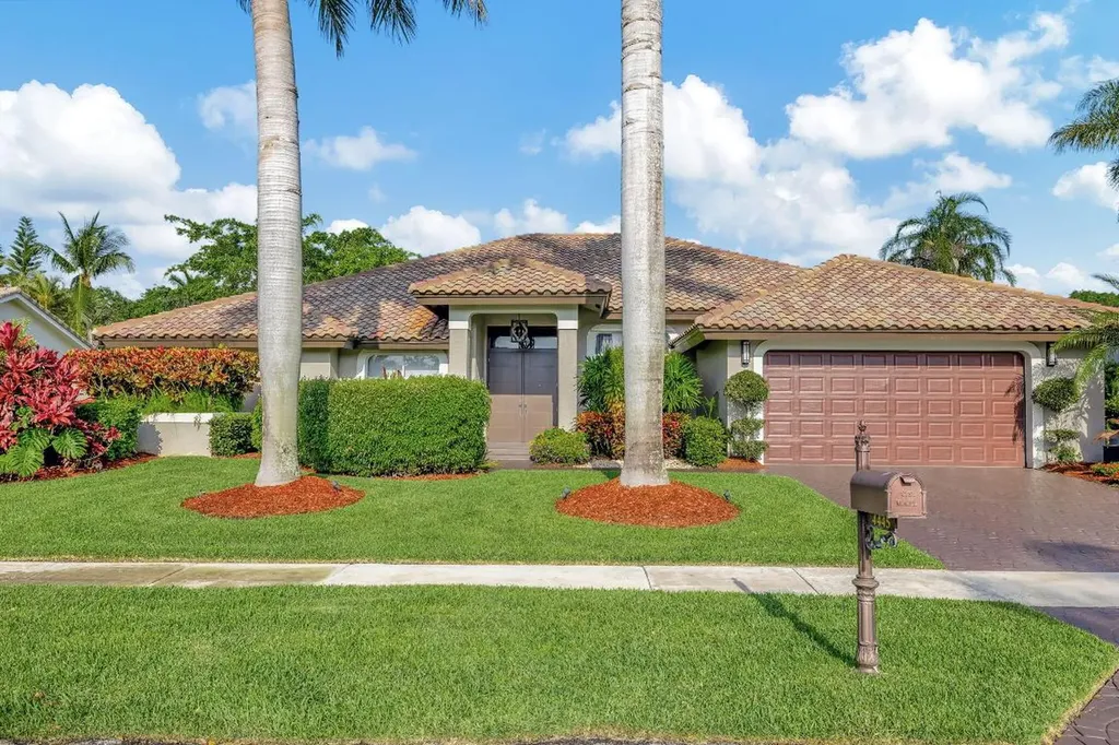 4445 NW 28th Way Boca Raton FL 33434