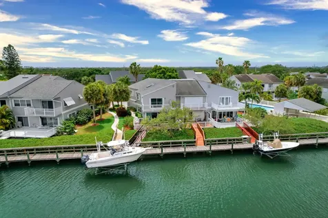 2540 Harbour Cove Drive Hutchinson Island FL 34949
