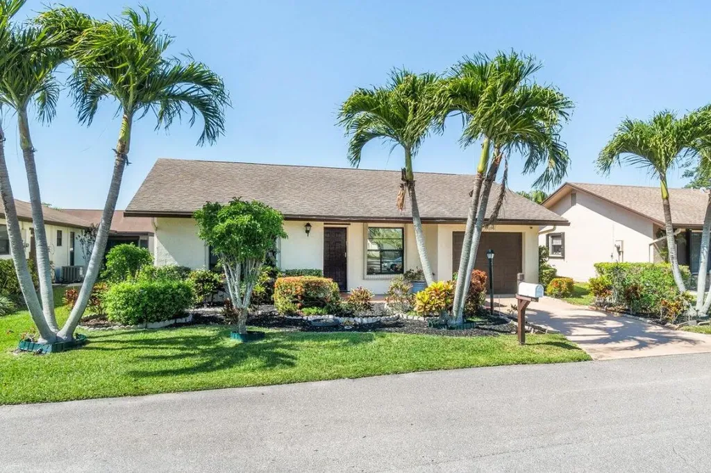 6296 Red Cedar Circle Greenacres FL 33463