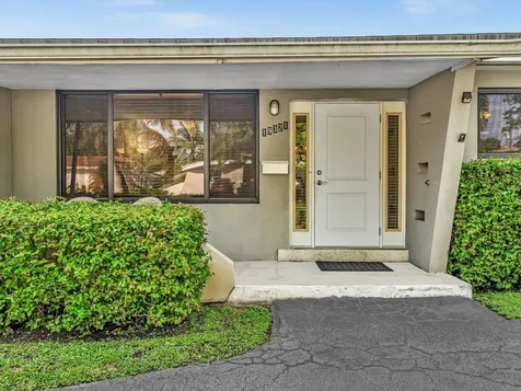 19321 NE 18th Place Miami FL 33179