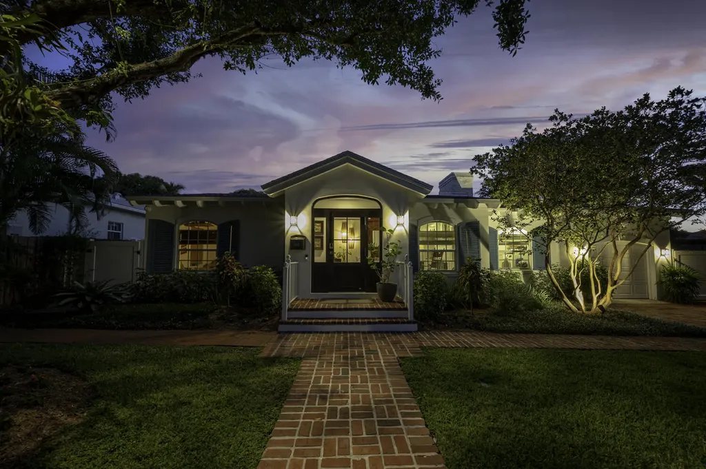 302 NW 16th Street Delray Beach FL 33444