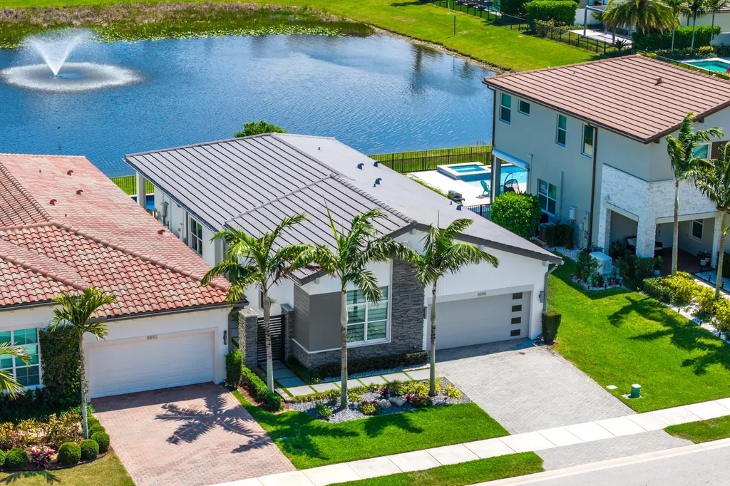 8896 Kingsmoor Way Lake Worth FL 33467