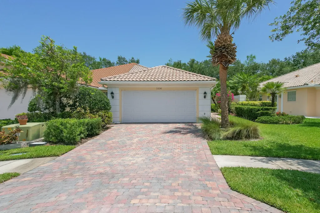 3306 SE Glacier Terrace Hobe Sound FL 33455