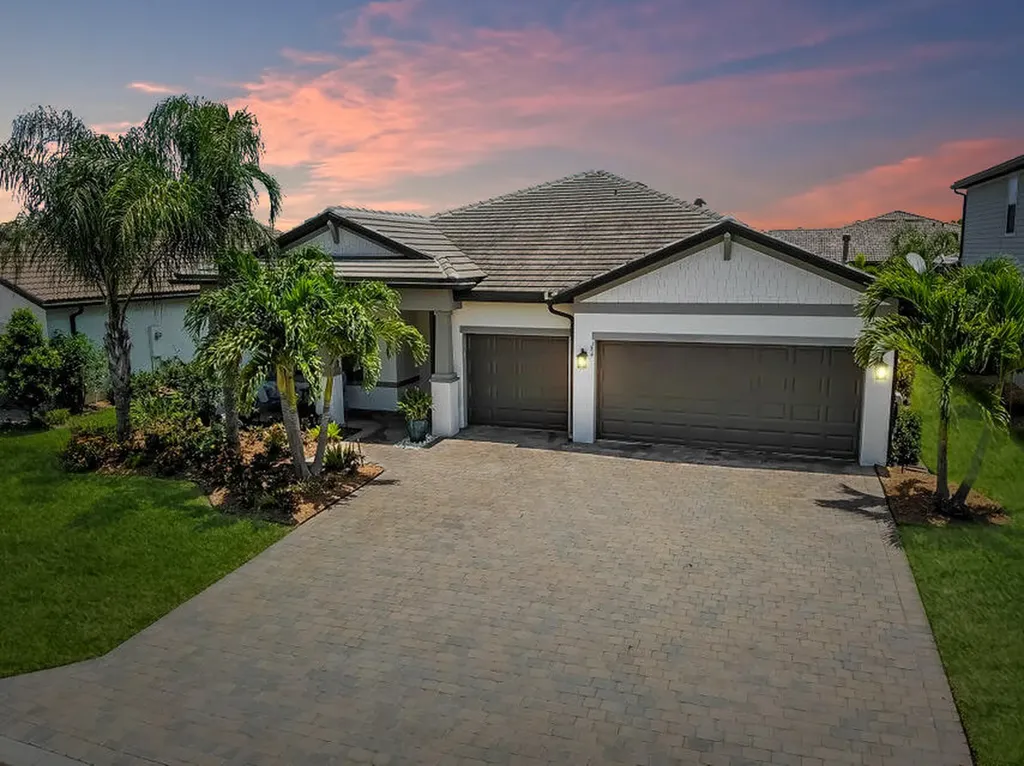384 SE Courances Drive Port St Lucie FL 34984