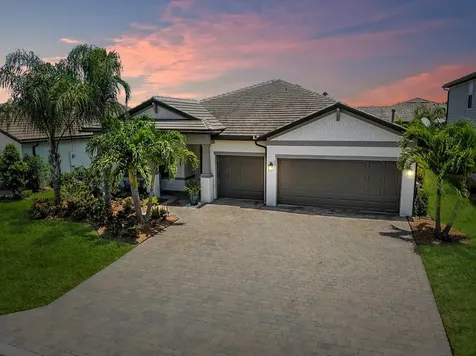384 SE Courances Drive Port St Lucie FL 34984
