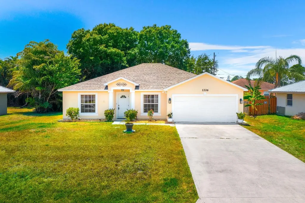 1226 SW Asturia Avenue Port St Lucie FL 34953