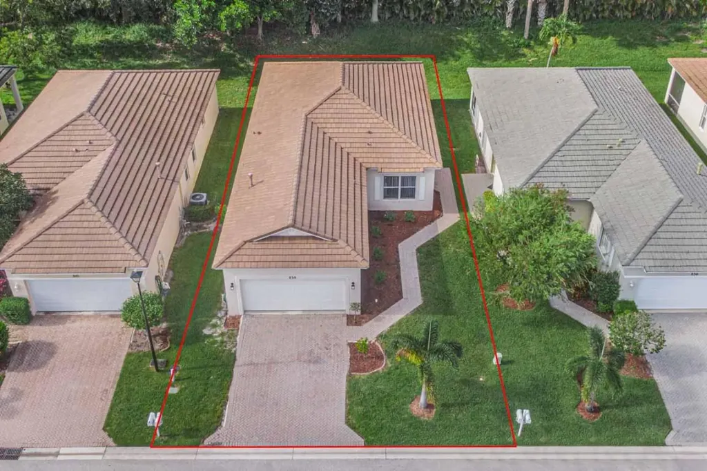 838 SW Rocky Bayou Terrace Port St Lucie FL 34986