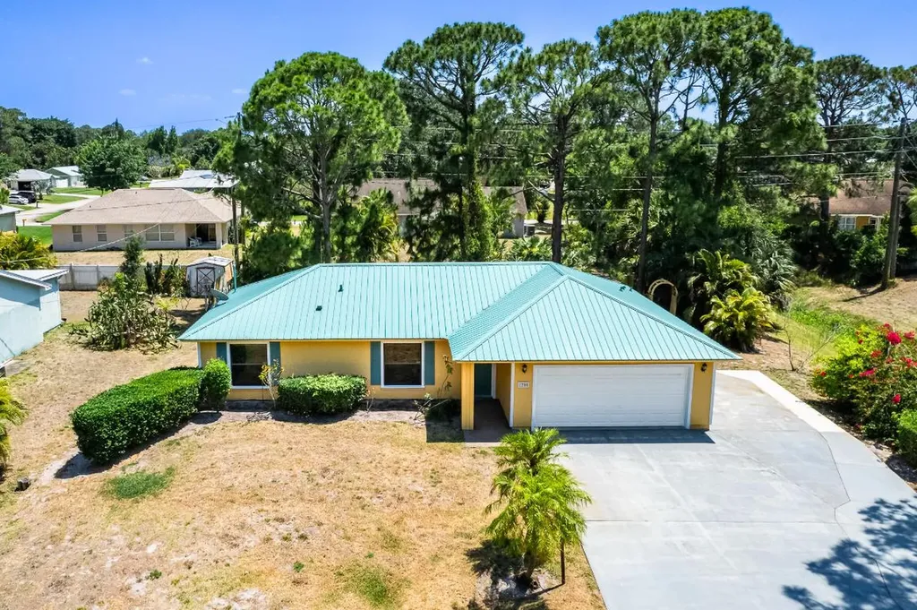 1755 17th Lane SW Vero Beach FL 32962