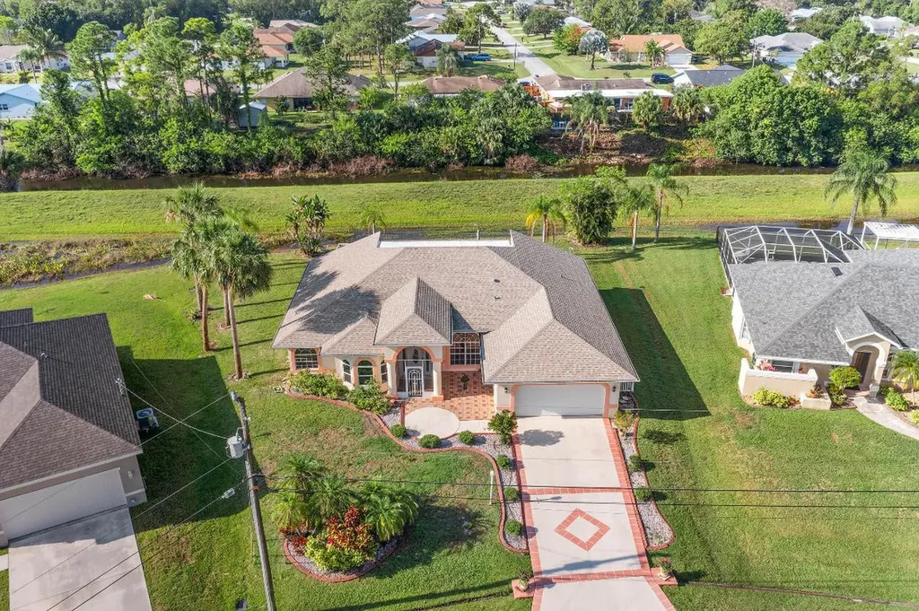 4872 NW Ever Road Port St Lucie FL 34983