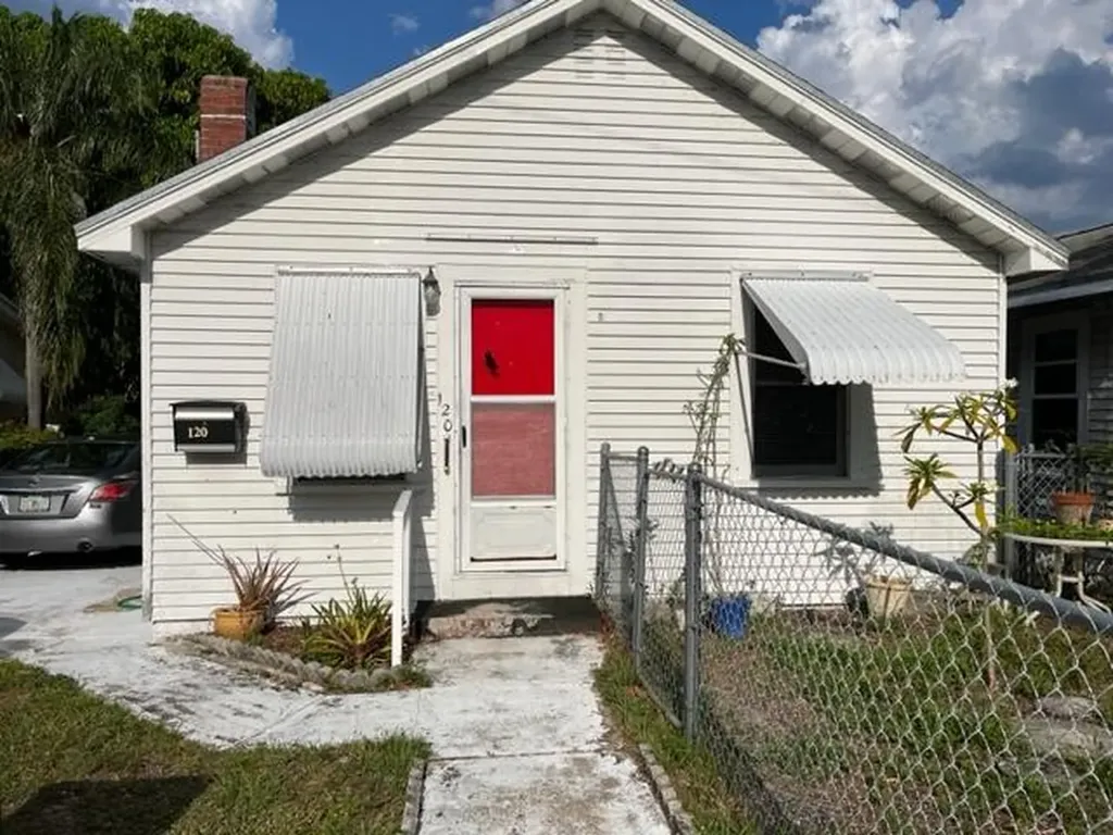 120 S K Street Lake Worth Beach FL 33460