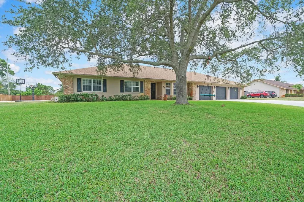 1836 Finn Hill Drive Boynton Beach FL 33426