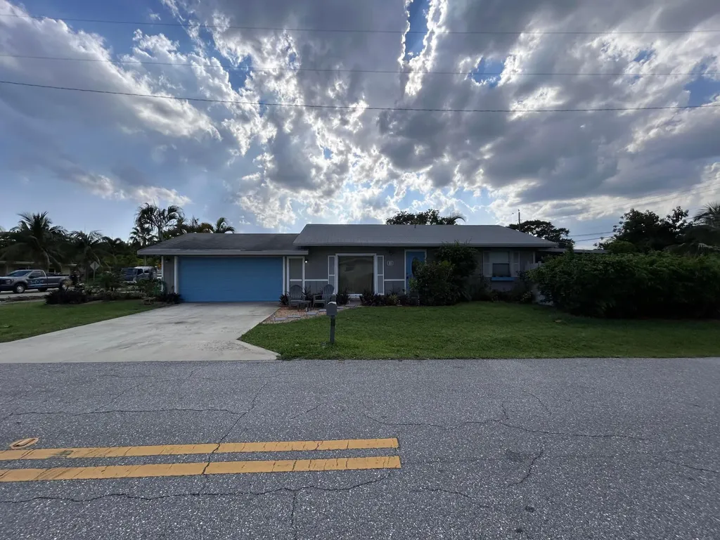 119 SW 1st Street Boynton Beach FL 33435