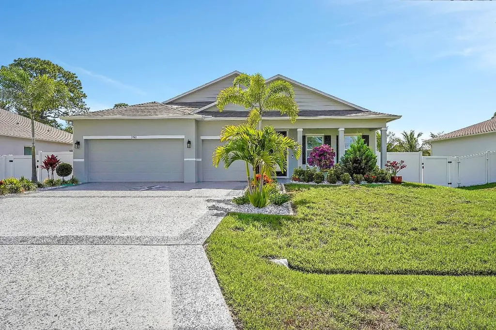 2343 SW Madrid Road Port St Lucie FL 34953