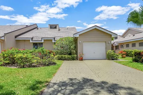6819 Fountains Circle Lake Worth FL 33467