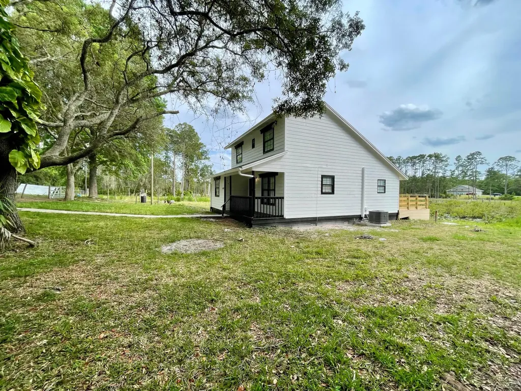 42111 Chinaberry Court Eustis FL 32736