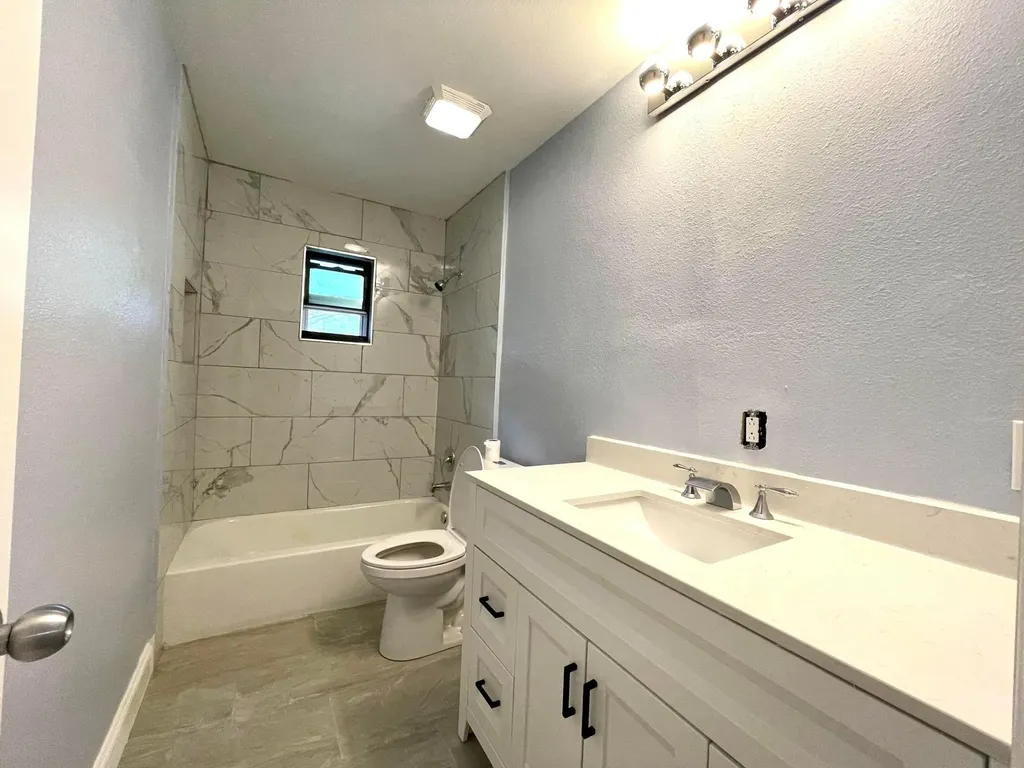 42111 Chinaberry Court Eustis FL 32736