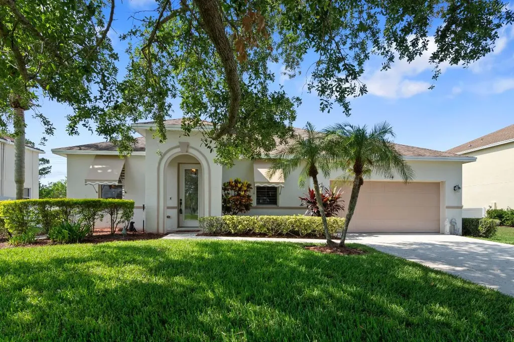 5814 NW Windy Pines Lane Port St Lucie FL 34986