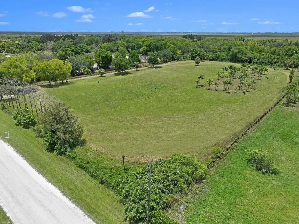 16495 Hollow Tree Lane Wellington FL 33470