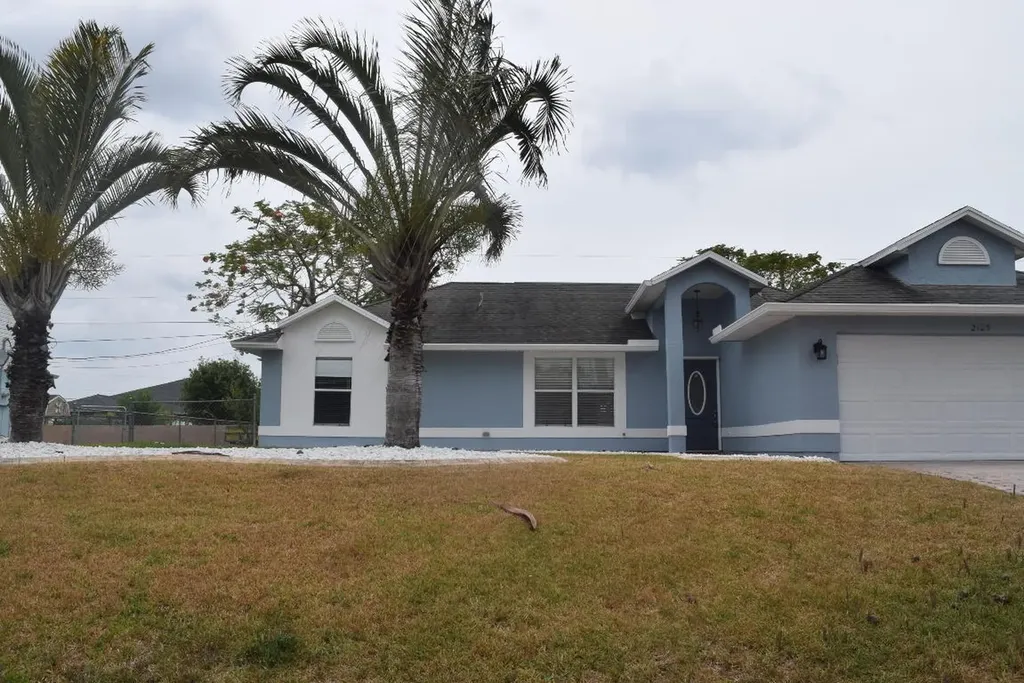 2125 SW Gailwood Street Port St Lucie FL 34987