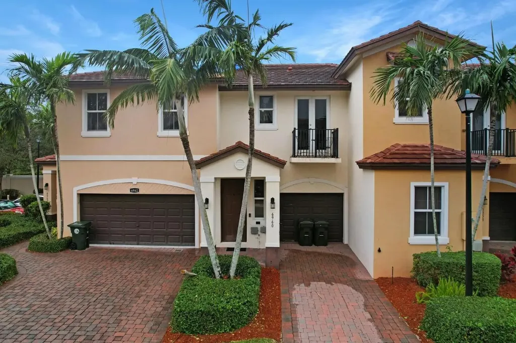 6960 Long Pine Circle Coconut Creek FL 33073