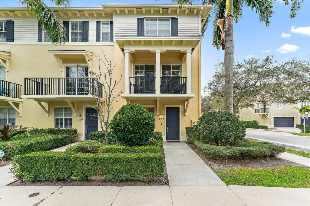 290 Quarry Knoll Way Jupiter FL 33458