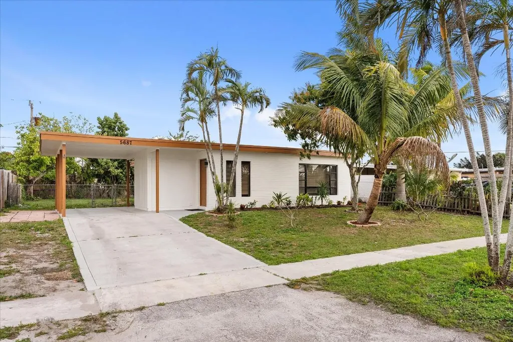 5687 Elder Drive West Palm Beach FL 33415