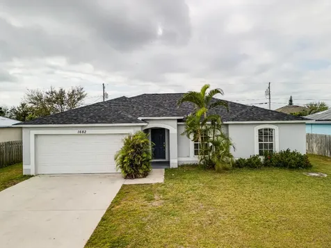 1682 SW Hampshire Lane Port St Lucie FL 34953