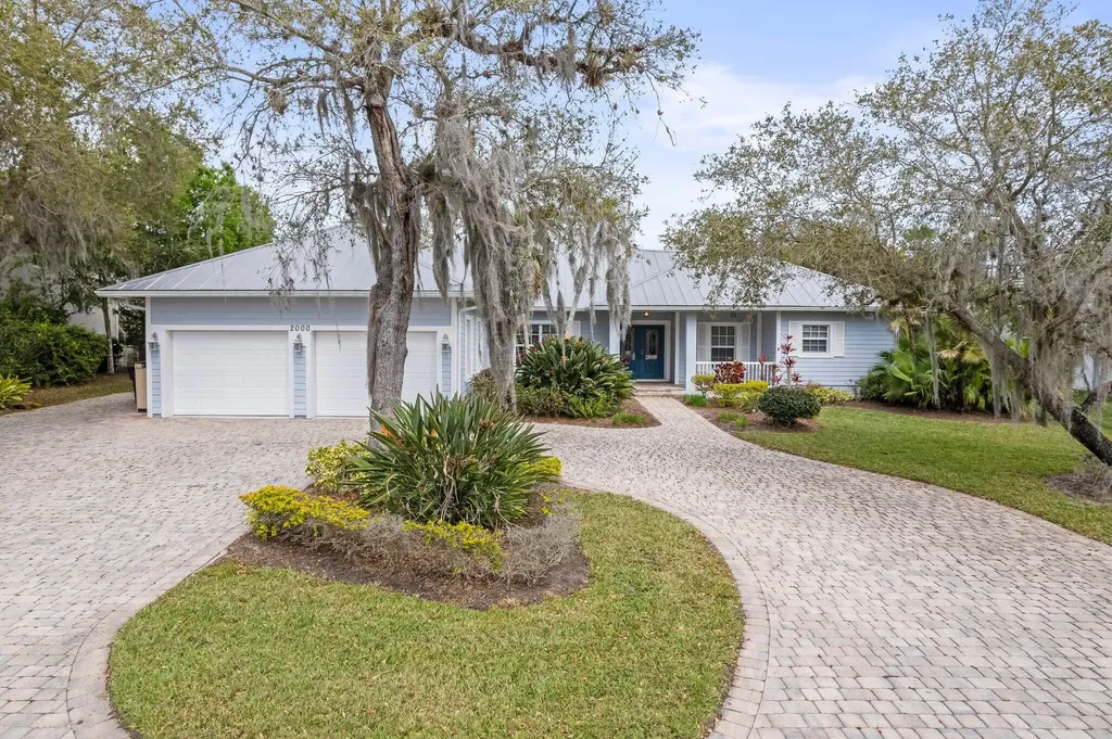 2000 Winding Creek Lane Fort Pierce FL 34981